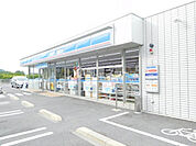 【コンビニエンスストア】ローソン 南濃安江店まで3637ｍ