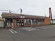 【コンビニエンスストア】セブンイレブン苫小牧しらかば町店まで143ｍ