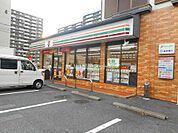 【コンビニエンスストア】セブンイレブン 守山駅東口店まで547ｍ