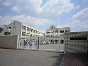 【小学校】大津市立仰木の里小学校まで862ｍ