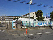 【小学校】古河市立古河第六小学校まで1092ｍ
