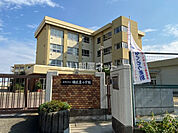 【小学校】和歌山市立楠見東小学校まで641ｍ