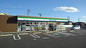 【コンビニエンスストア】ファミリーマート 鈴鹿サーキット前店まで967ｍ