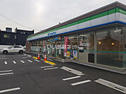 【コンビニエンスストア】ファミリーマート 守山二城店まで590ｍ