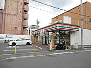 【コンビニエンスストア】セブンイレブン 東大阪長堂3丁目店まで145ｍ