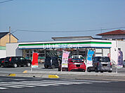 【コンビニエンスストア】ファミリーマート津河芸町中別保店まで2288ｍ