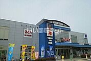 【レンタルビデオ】WAY書店 TSUTAYA オークワ本社店まで983ｍ