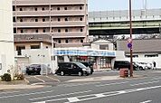 【コンビニエンスストア】ローソン　小倉田町東店まで583ｍ