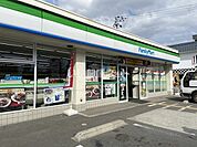 【コンビニエンスストア】ファミリーマート 東大阪川俣店まで288ｍ