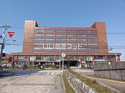 【市役所・区役所】高岡市役所まで414ｍ