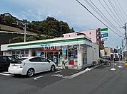 【コンビニエンスストア】ファミリーマート竜田口店まで2394ｍ