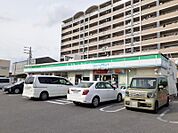 【コンビニエンスストア】ファミリーマート岡崎石工団地口店まで453ｍ
