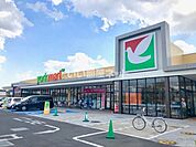 【スーパー】ヨークマート 桶川店まで1038ｍ