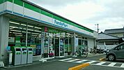 【コンビニエンスストア】ファミリーマート 新居浜沢津店まで68ｍ