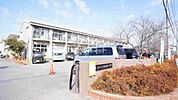 【小学校】久喜市立栗橋南小学校まで573ｍ