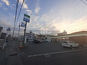 【コンビニエンスストア】ファミリーマート大分県立病院西口店まで607ｍ