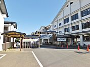 【小学校】杵築小学校まで617ｍ