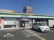 【コンビニエンスストア】ファミリーマート 東大阪横小路店まで308ｍ