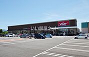 【スーパー】バロー　滑川店まで448ｍ