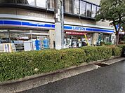 【コンビニエンスストア】ローソン熊内五丁目店まで373ｍ