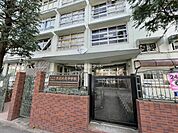 【中学校】渋谷区立原宿外苑中学校まで788ｍ