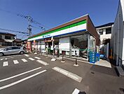 【コンビニエンスストア】ファミリーマート福岡下山門通り店まで582ｍ