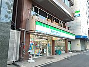 【コンビニエンスストア】ファミリーマート 東神田2丁目店まで77ｍ