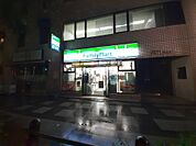 【コンビニエンスストア】ファミリーマート 九段南2丁目店まで361ｍ