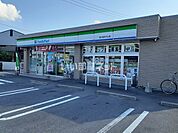 【コンビニエンスストア】ファミリーマート津久居井戸山店まで856ｍ