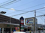 【ショッピングセンター】新石切プラザまで1121ｍ