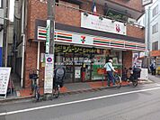 【コンビニエンスストア】セブンイレブン梅ヶ丘駅前店まで605ｍ