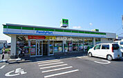 【コンビニエンスストア】ファミリーマートまで1295ｍ