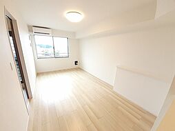 リーヴ・レガーロ 303 3階1LDKのリビング/ダイニング