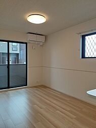 ライグッド・VIII　Ａ 102 1階1LDKのリビング/ダイニング