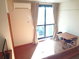 JR御殿場線 下土狩駅 徒歩16分の賃貸アパート 1階1Kのリビング/ダイニング