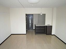 レオネクストジュネスVII 106 1階1Kのリビング/ダイニング