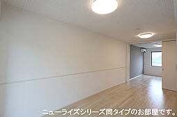 カナサティーラ 102 1階1LDKのリビング/ダイニング