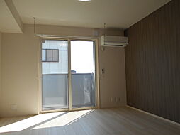 ベイフィールド 202 2階1Kのリビング/ダイニング