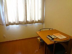 レオパレス高岡レジデンス 204 2階1Kのリビング/ダイニング