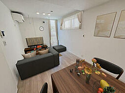 東京メトロ日比谷線 六本木駅 徒歩10分の賃貸アパート 1階1LDKのリビング/ダイニング