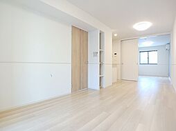 カミーノ　アムレト　III 102 1階1LDKのリビング/ダイニング