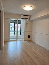 JR青梅線 小作駅 バス12分 七日市場下車 徒歩4分の賃貸アパート 1階1LDKのリビング/ダイニング