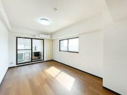 東京メトロ銀座線 表参道駅 徒歩7分の賃貸マンション 8階ワンルームのリビング/ダイニング