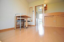 レオパレスウィン 101 1階1Kのリビング/ダイニング