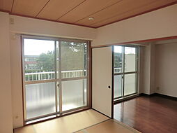 ファミール勝田台 312 3階2LDKのリビング/ダイニング