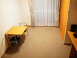 東急田園都市線 梶が谷駅 徒歩6分の賃貸マンション 1階1Kのリビング/ダイニング