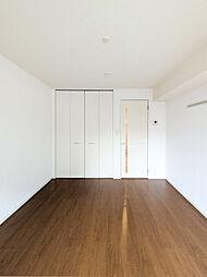 エルボヌール 102 1階1Kのリビング/ダイニング