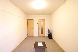 レオパレスクリムゾン矢口 302 3階1Kのリビング/ダイニング