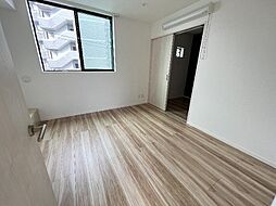 MK Residency(エムケーレジデンシー) 102 1階1DKのリビング/ダイニング