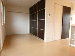 ルミナス 101 1階ワンルームのリビング/ダイニング